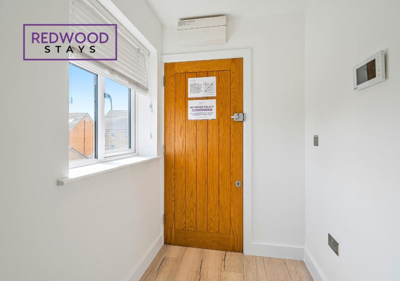 Modern Serviced Apartments For Contractors & Families With Free Parking, Wifi & Netflix By Redwood Stays Basingstoke Eksteriør billede