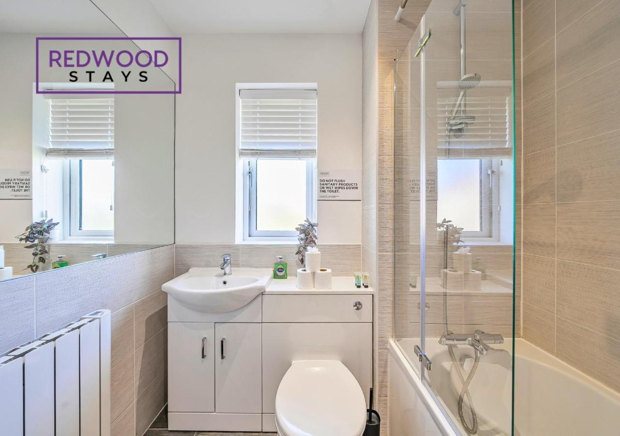 Modern Serviced Apartments For Contractors & Families With Free Parking, Wifi & Netflix By Redwood Stays Basingstoke Eksteriør billede