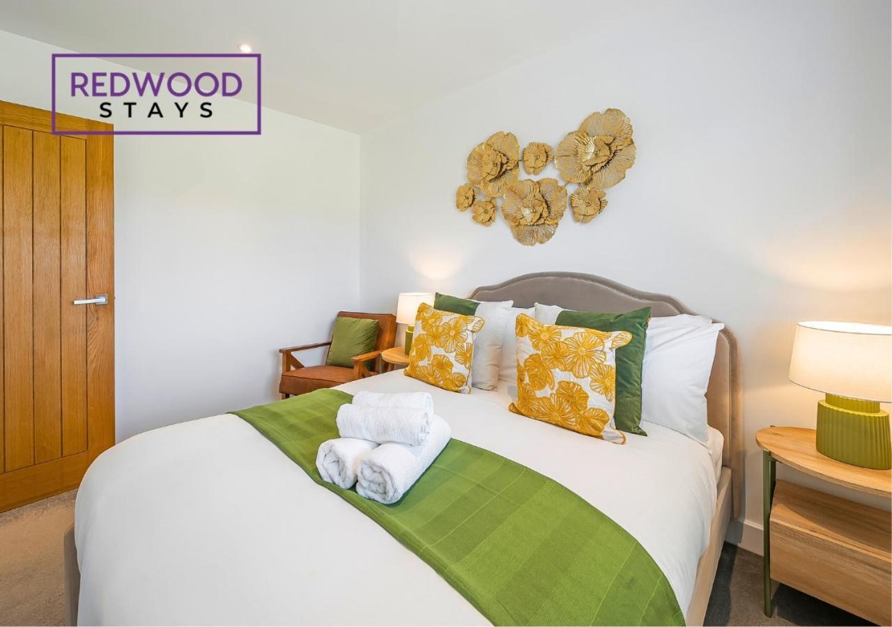 Modern Serviced Apartments For Contractors & Families With Free Parking, Wifi & Netflix By Redwood Stays Basingstoke Eksteriør billede
